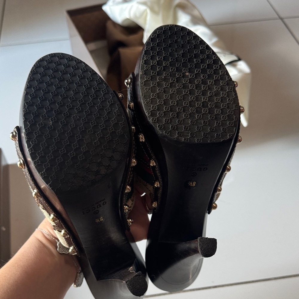 Gucci Women's Black and Brown Heeled Mules - Picture 4 of 8